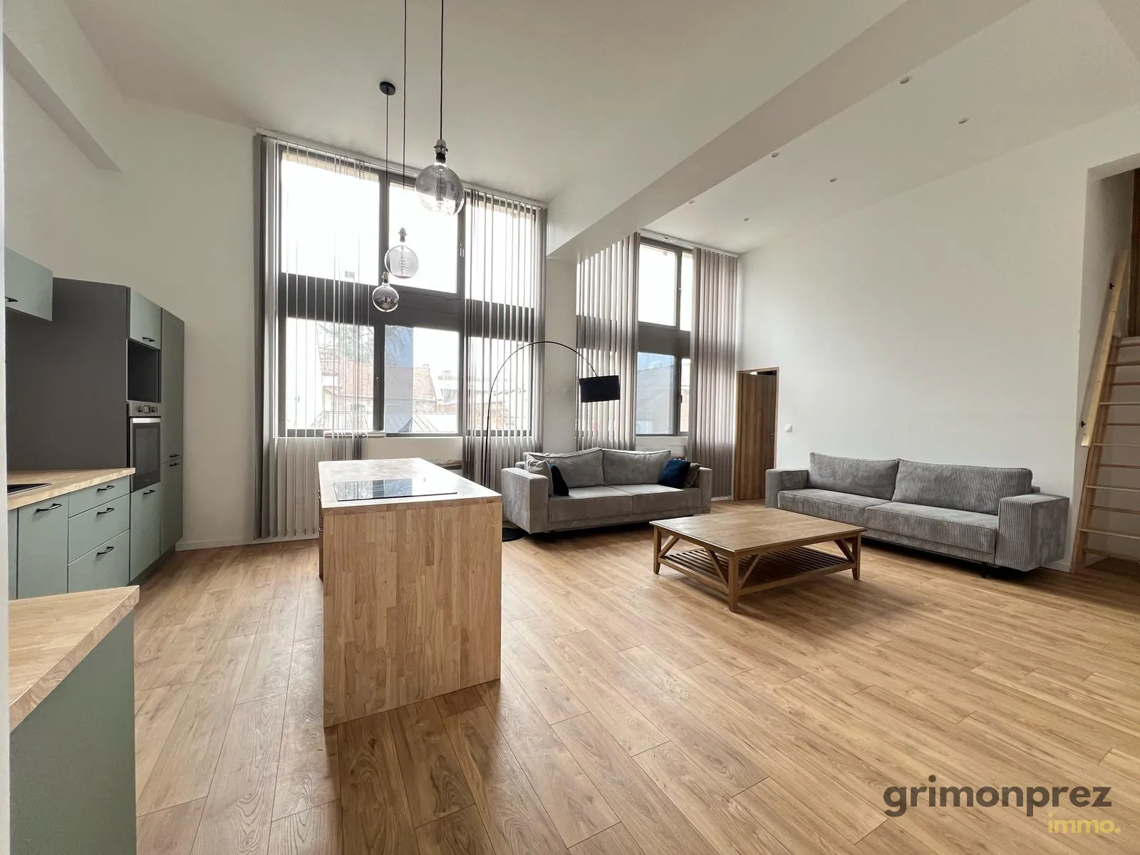 Loft d'Exception en Centre-Ville à Roubaix - 87 m2, 2 Chambres, Parking 