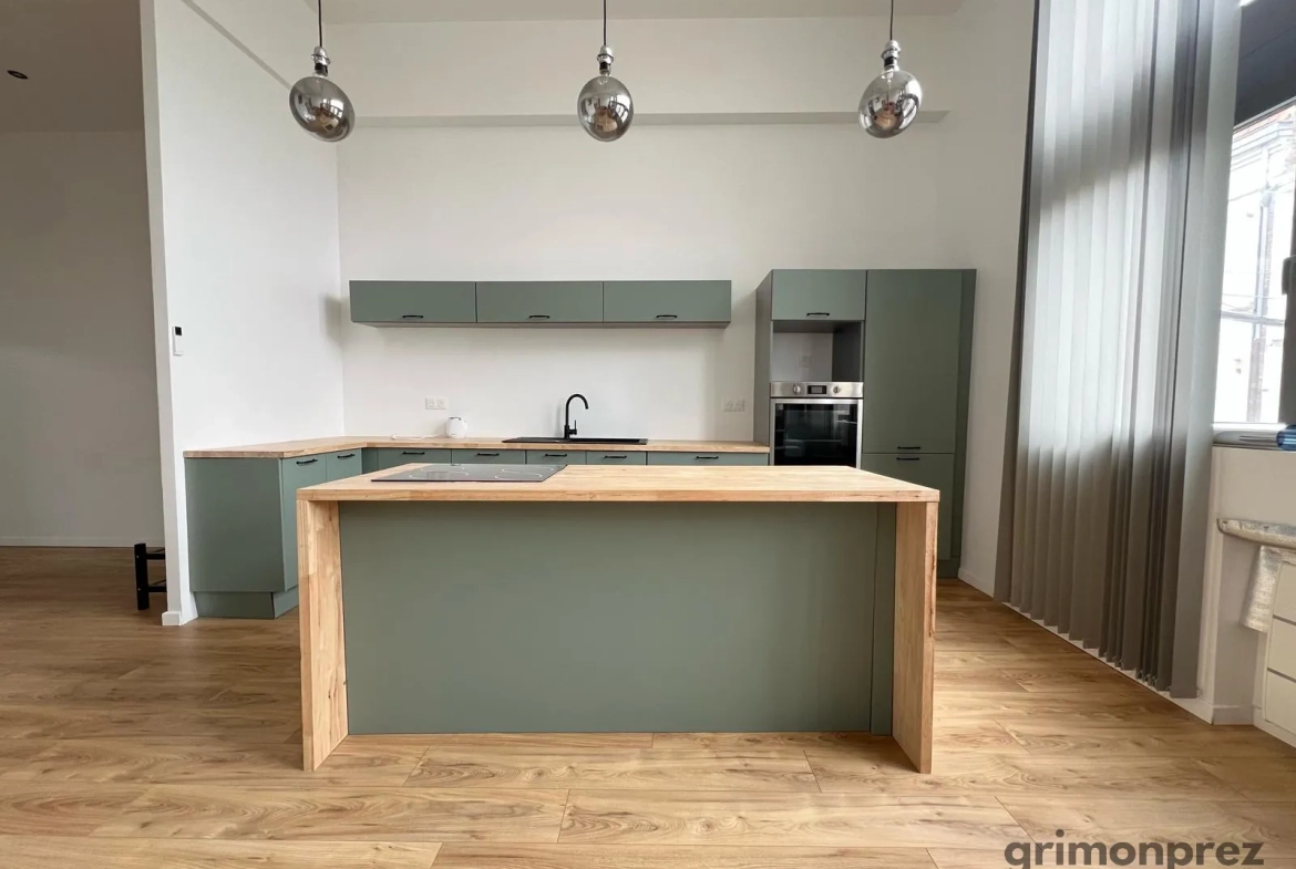 Loft d'Exception en Centre-Ville à Roubaix - 87 m2, 2 Chambres, Parking 