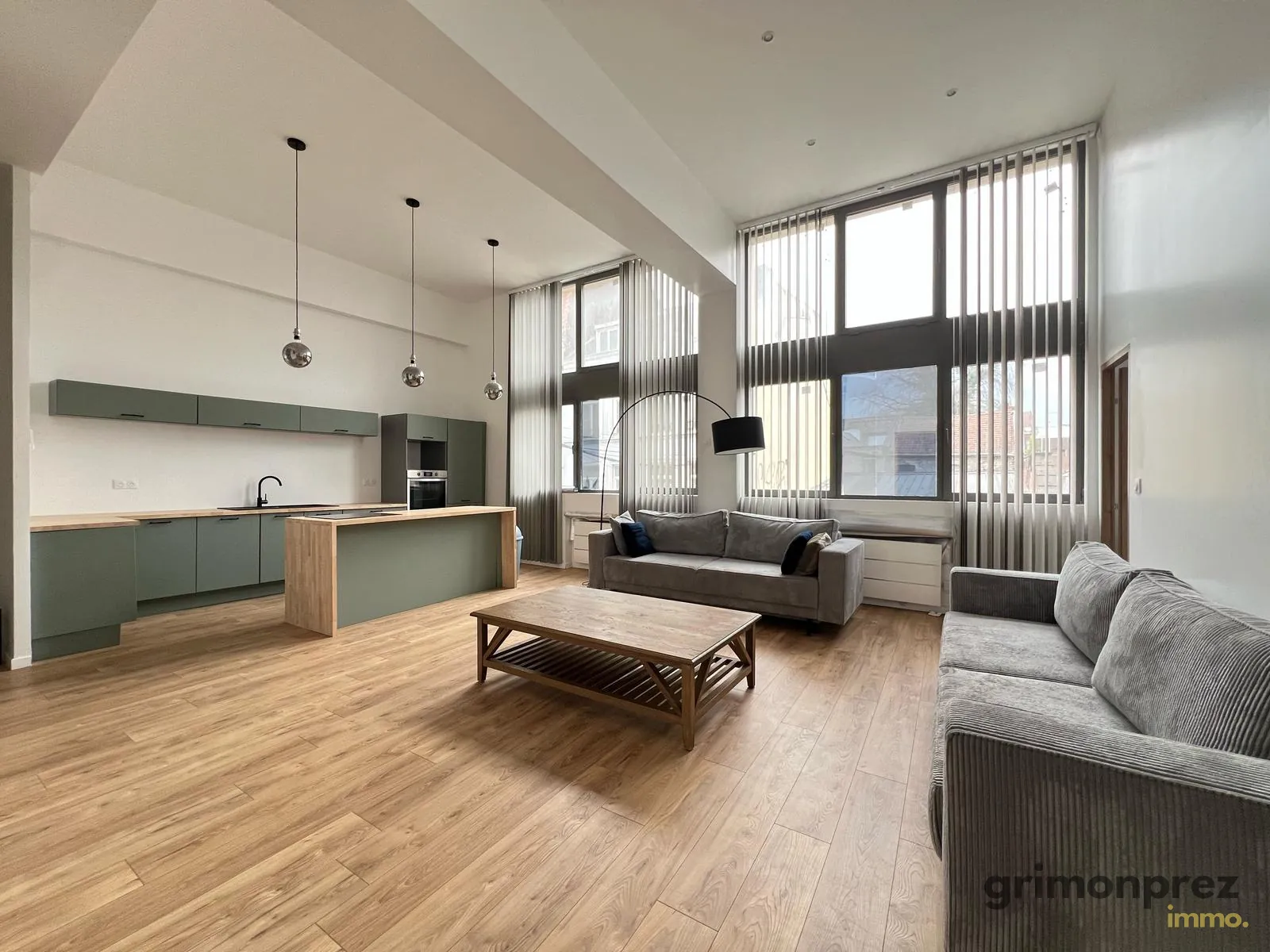 Loft d'Exception en Centre-Ville à Roubaix - 87 m2, 2 Chambres, Parking 