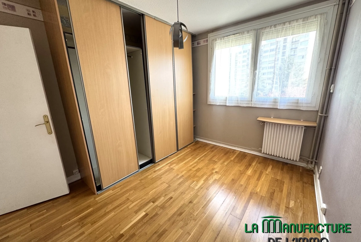 Appartement F4 lumineux avec balcon, cave et parking à Saint-Étienne Villeboeuf Le Haut 