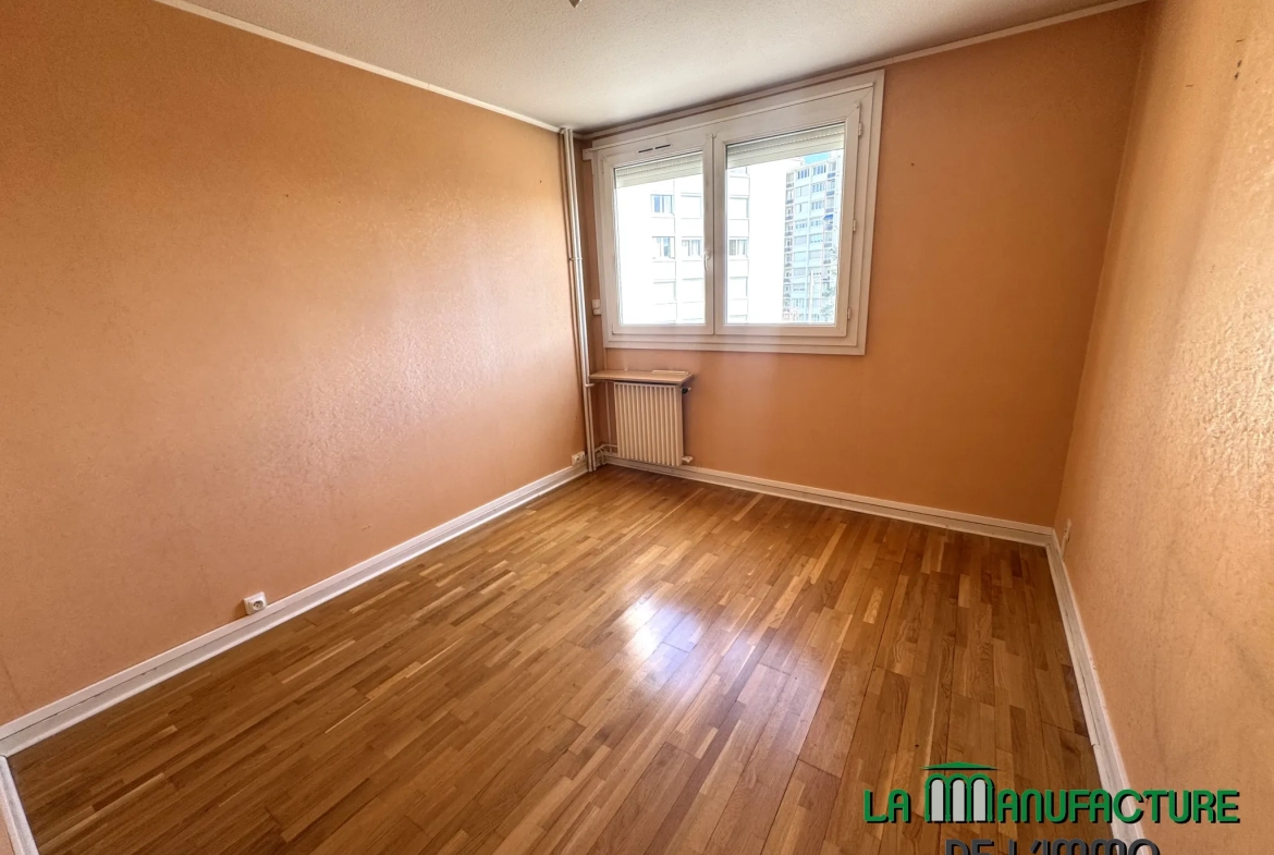 Appartement F4 lumineux avec balcon, cave et parking à Saint-Étienne Villeboeuf Le Haut 