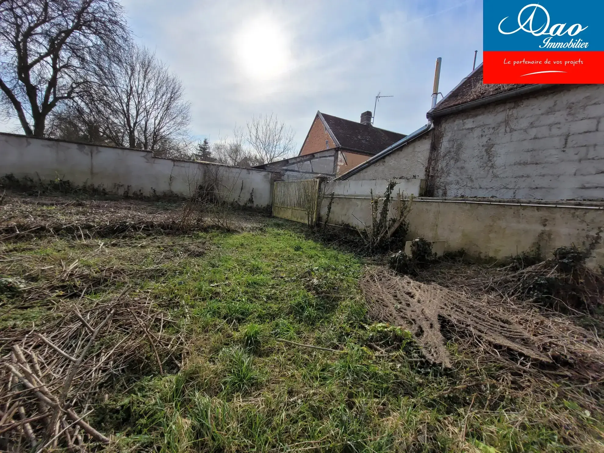Maison à rénover de 92 m² avec terrain, située dans le Pays d'Othe à Flacy 