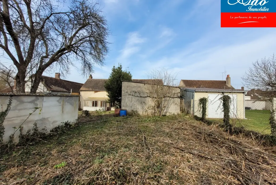Maison à rénover de 92 m² avec terrain, située dans le Pays d'Othe à Flacy 