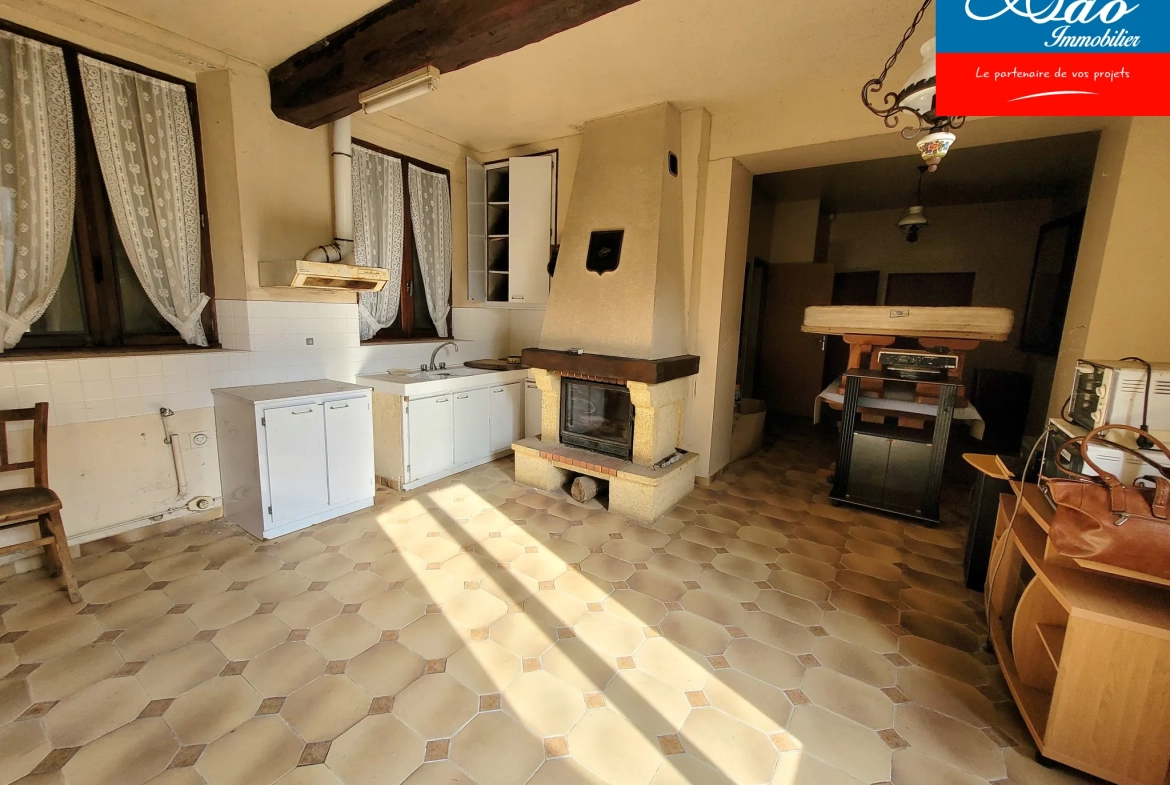 Maison à rénover de 92 m² avec terrain, située dans le Pays d'Othe à Flacy 