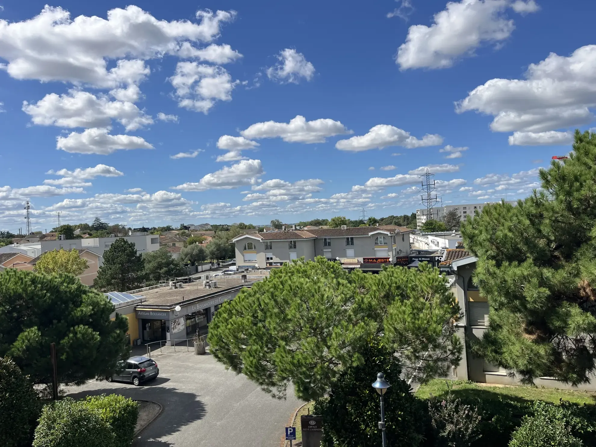 Appartement 3 pièces avec terrasse et parking à Cenon 
