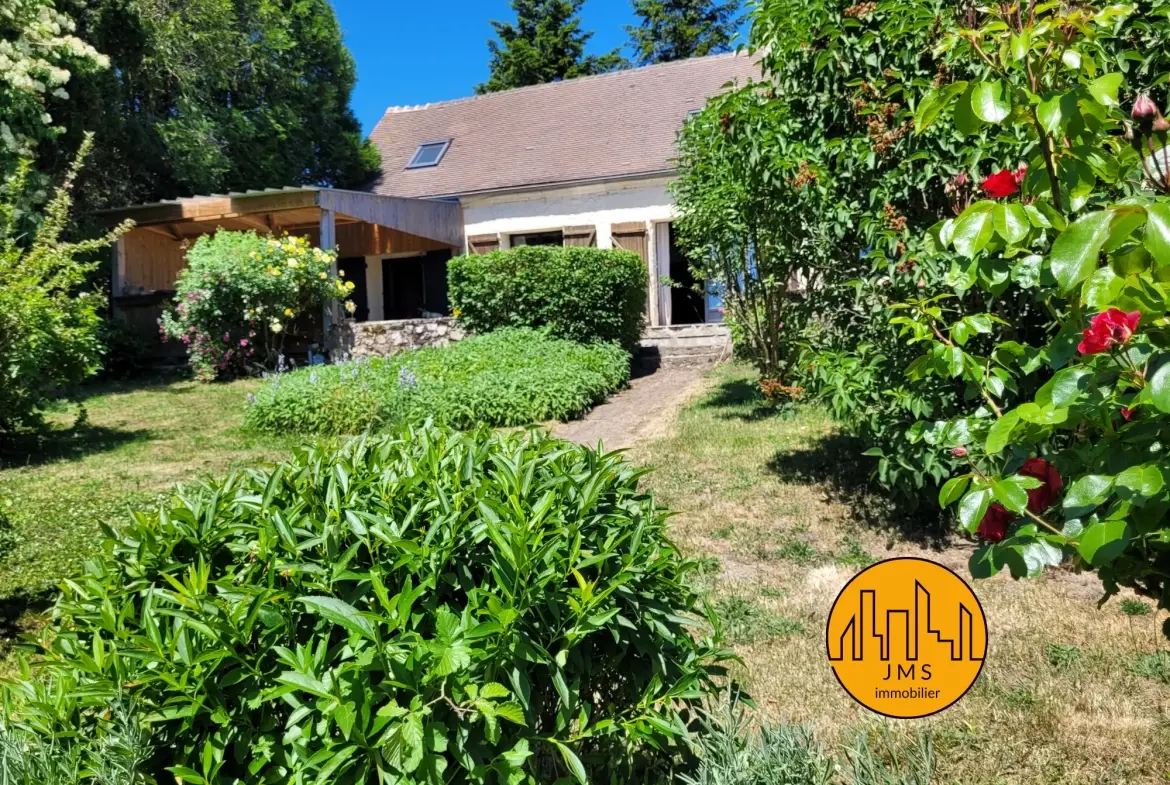 Maison en pierre avec piscine et vue imprenable sur le bocage près du Montet 