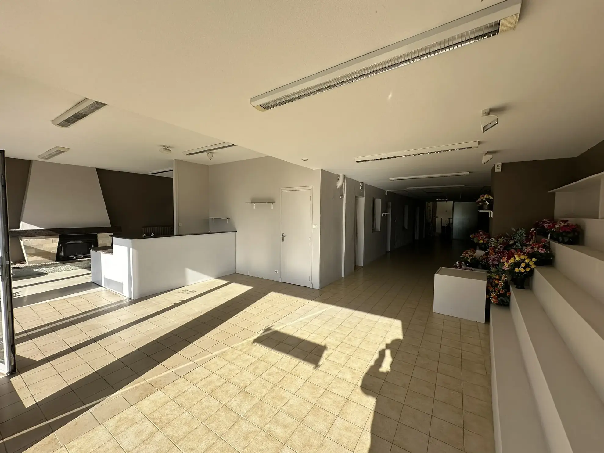 Immeuble à Baud avec grand potentiel d'aménagement et terrain de 558m² 