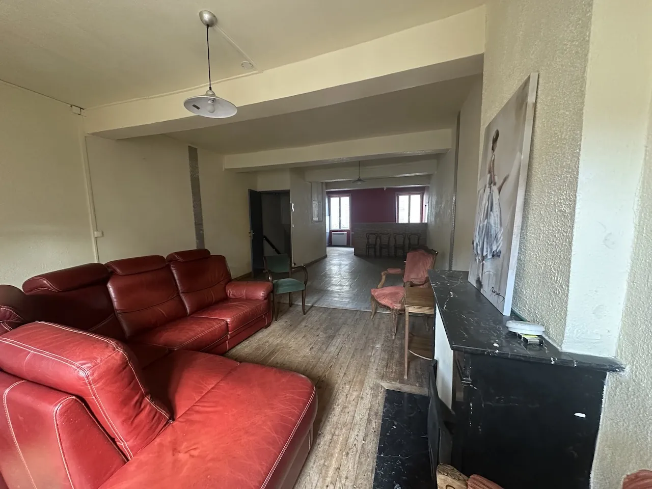 Maison de village à vendre à Marcigny avec terrasse et garage 