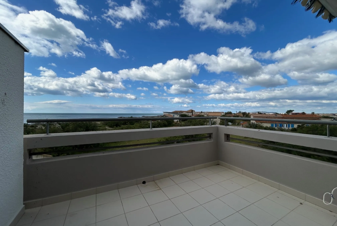 Appartement T2 bis avec terrasse et garage à Frontignan plage, vue mer 