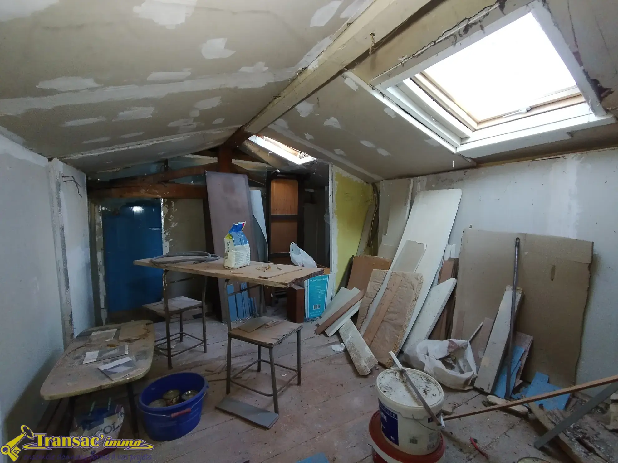 Maison de village à rénover de 60 m² avec parcelle de 2821 m² à Orléat 