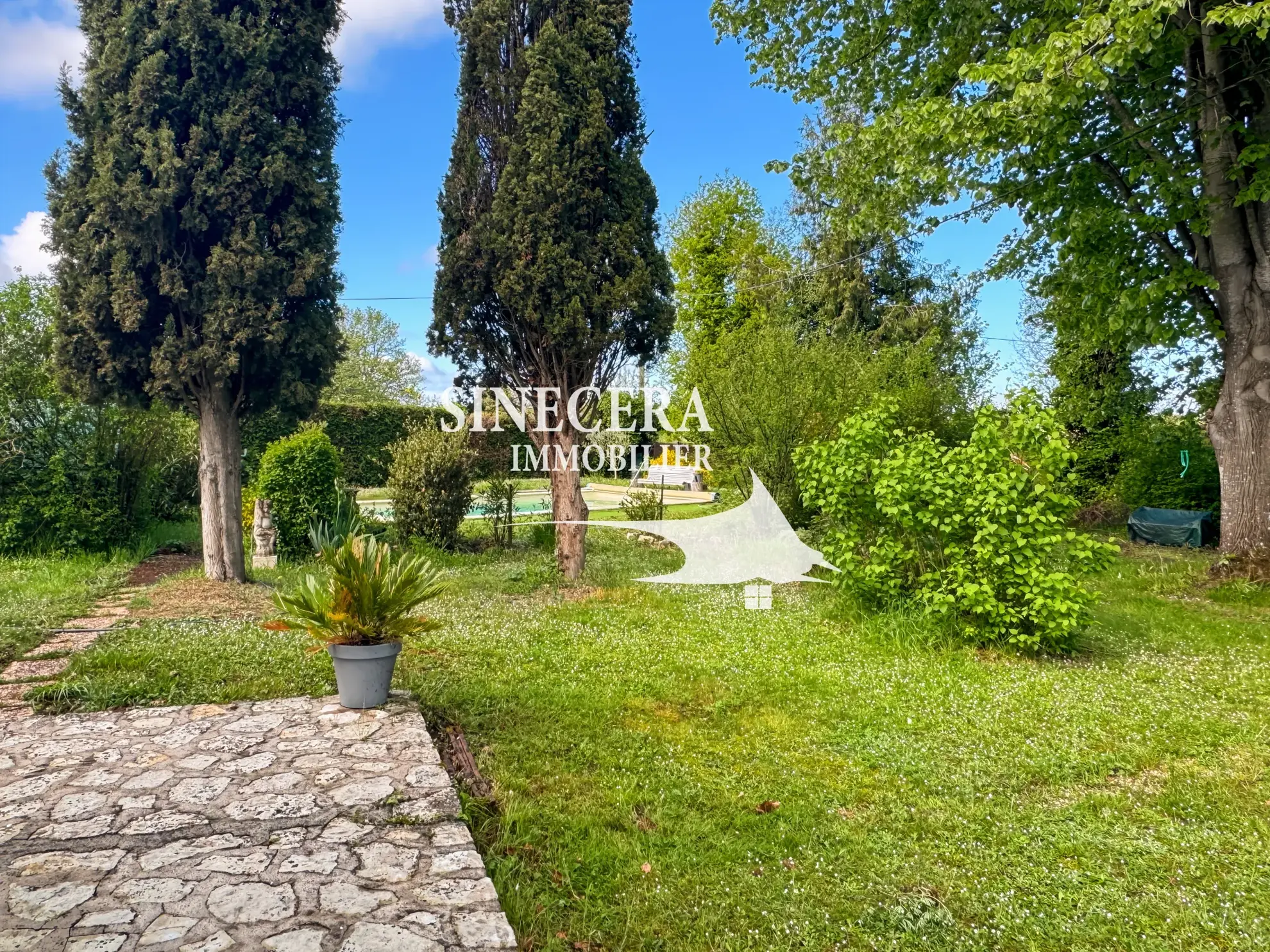 Maison 3 chambres avec piscine à Ribérac près du centre-ville 