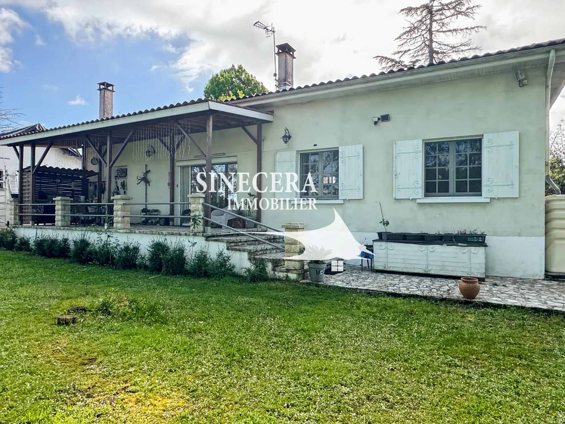 Maison 3 chambres avec piscine à Ribérac près du centre-ville 