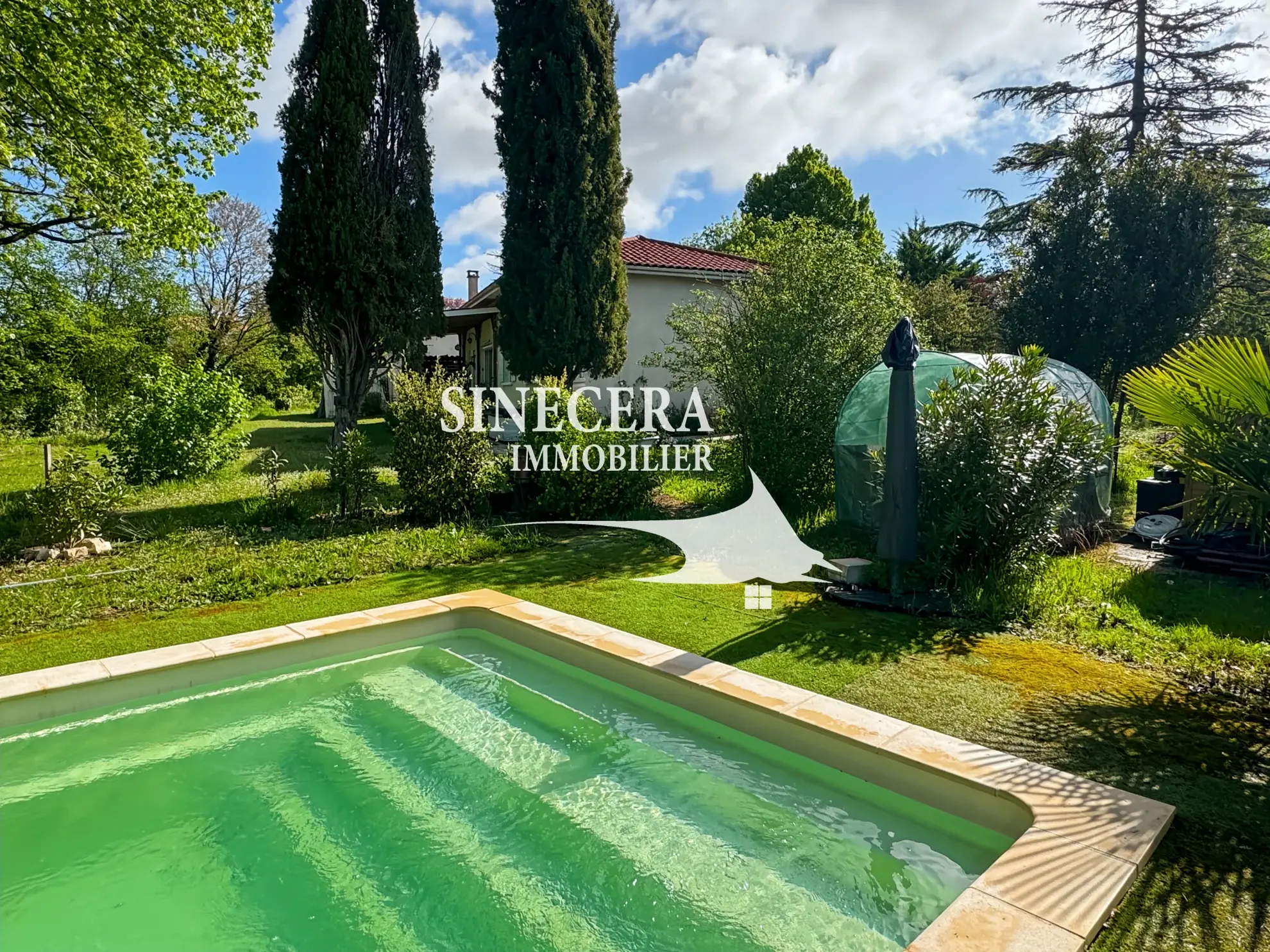 Maison 3 chambres avec piscine à Ribérac près du centre-ville 
