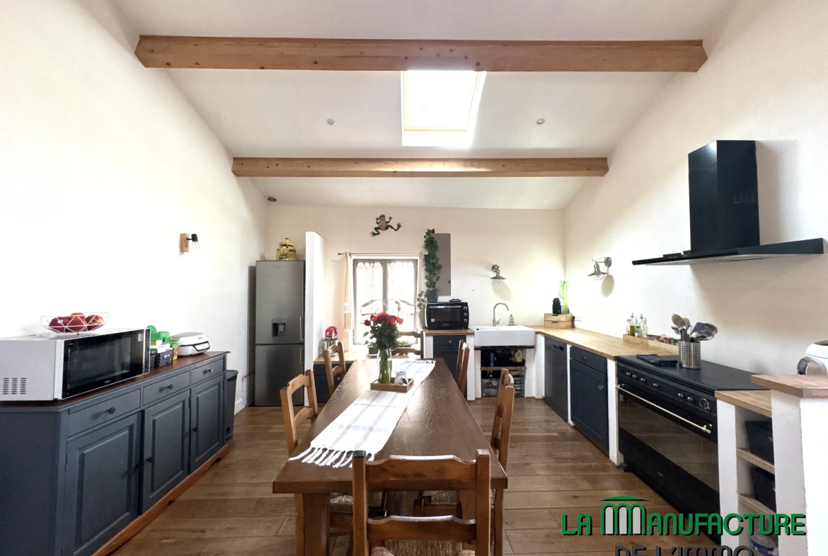 Maison de ville F5 avec terrasse et garage à Valfleury, proche Saint-Étienne 