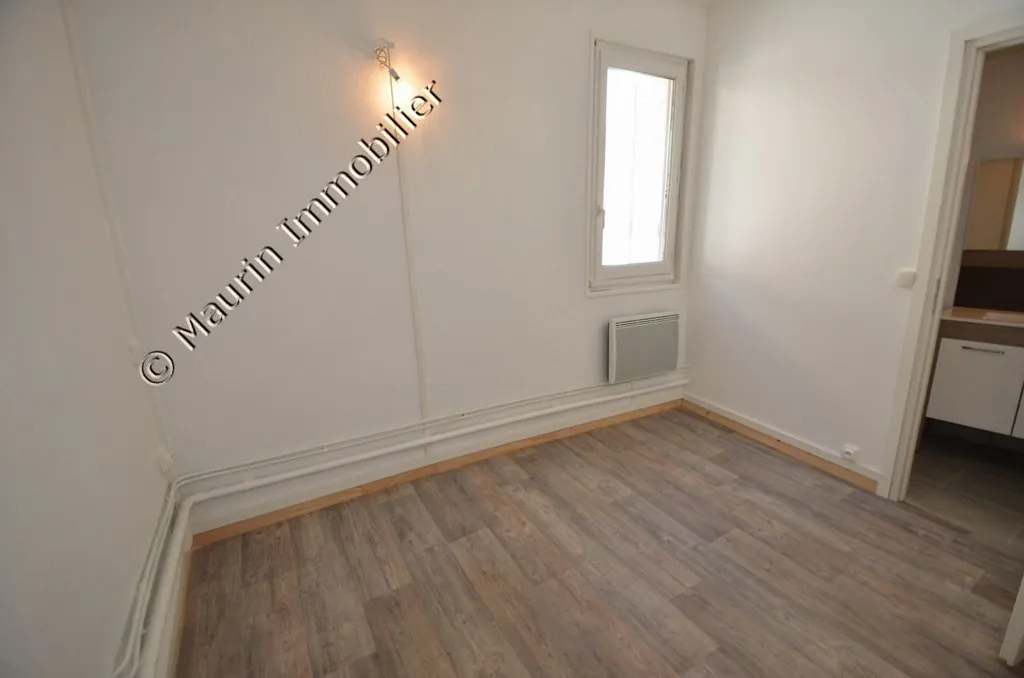 Appartement à Montpellier avec revenus locatifs et potentiel de réunification 