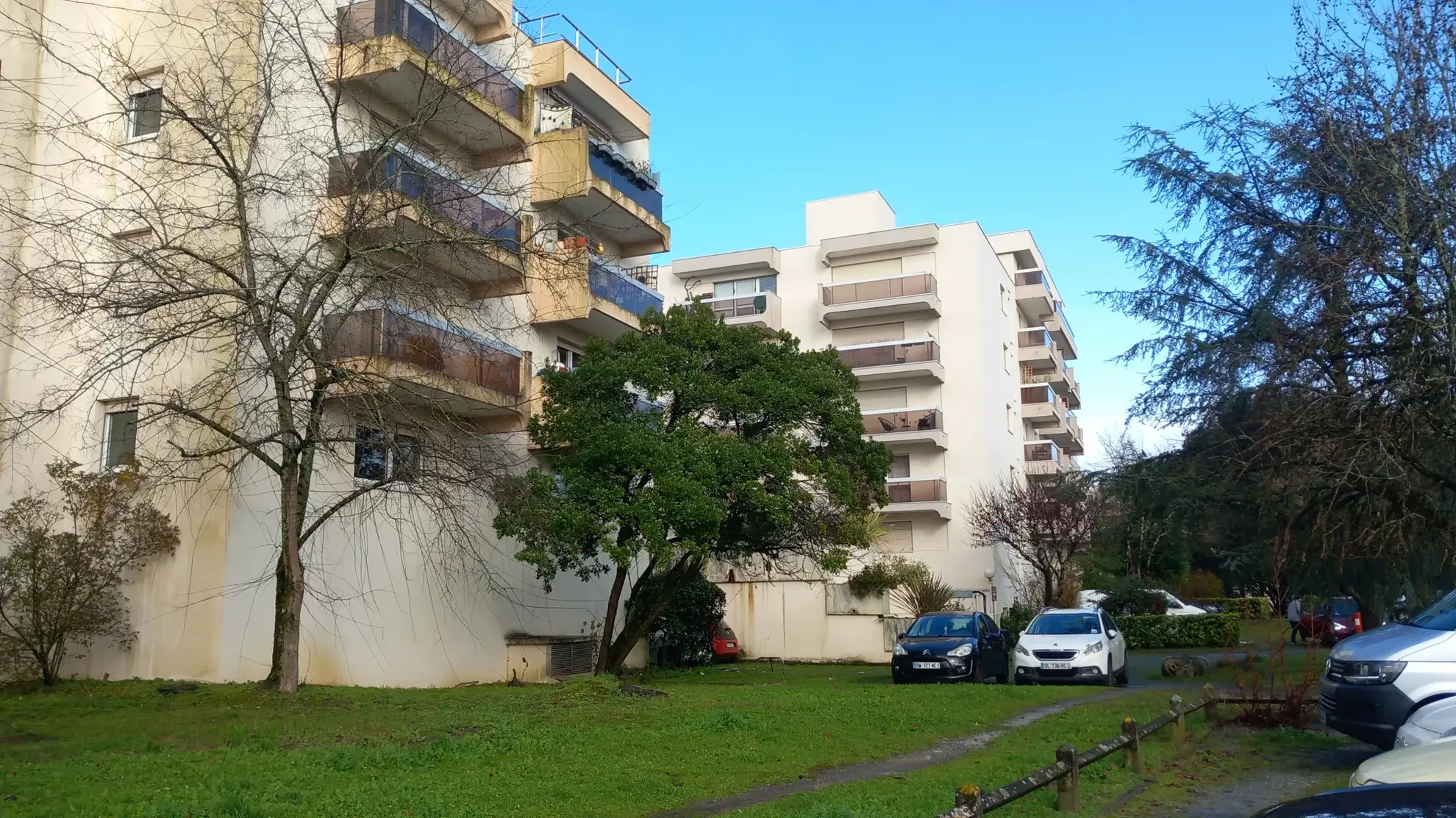 Appartement lumineux à Bordeaux Caudéran avec vue sur parc boisé - Idéal investissement 