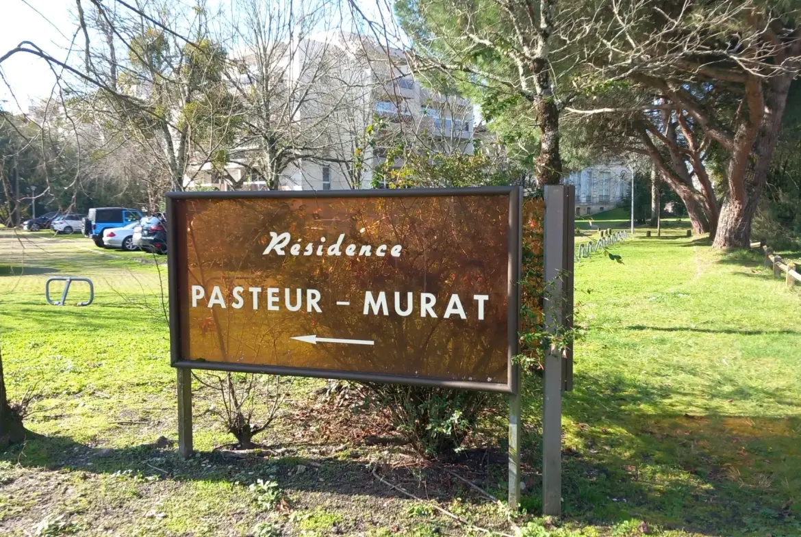 Appartement lumineux à Bordeaux Caudéran avec vue sur parc boisé - Idéal investissement 