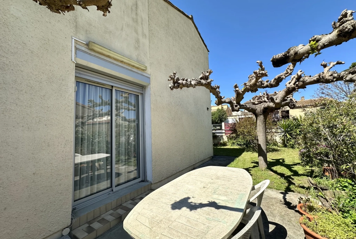Maison à Trèbes avec 3 chambres, jardin arboré et garage - Opportunité à ne pas manquer 
