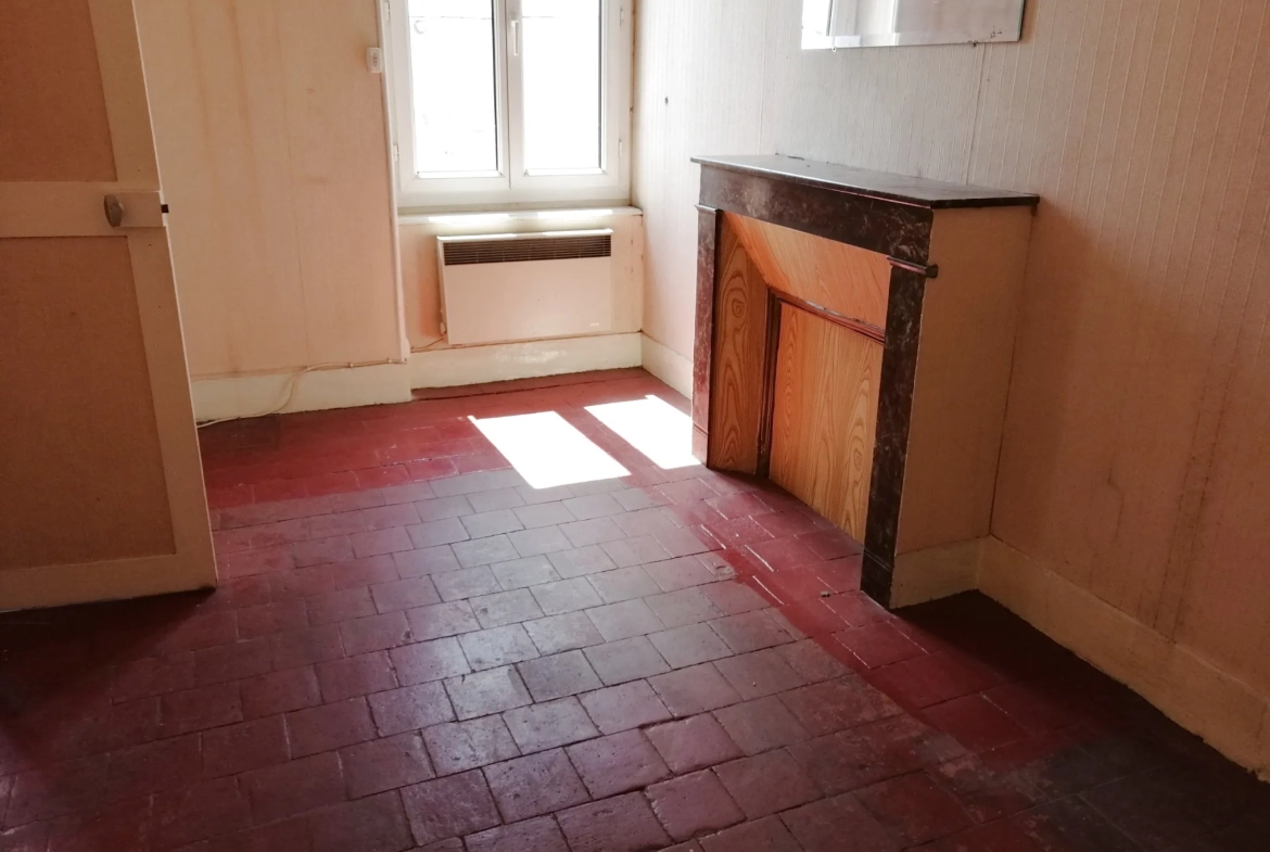 Maison à Nevers avec jardin, garage et 5 chambres – Vitale et proche commodités 