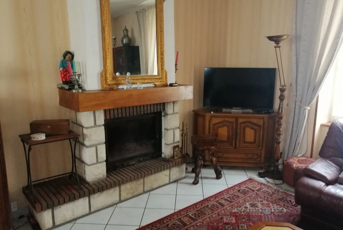 Maison à Nevers avec jardin, garage et 5 chambres – Vitale et proche commodités 