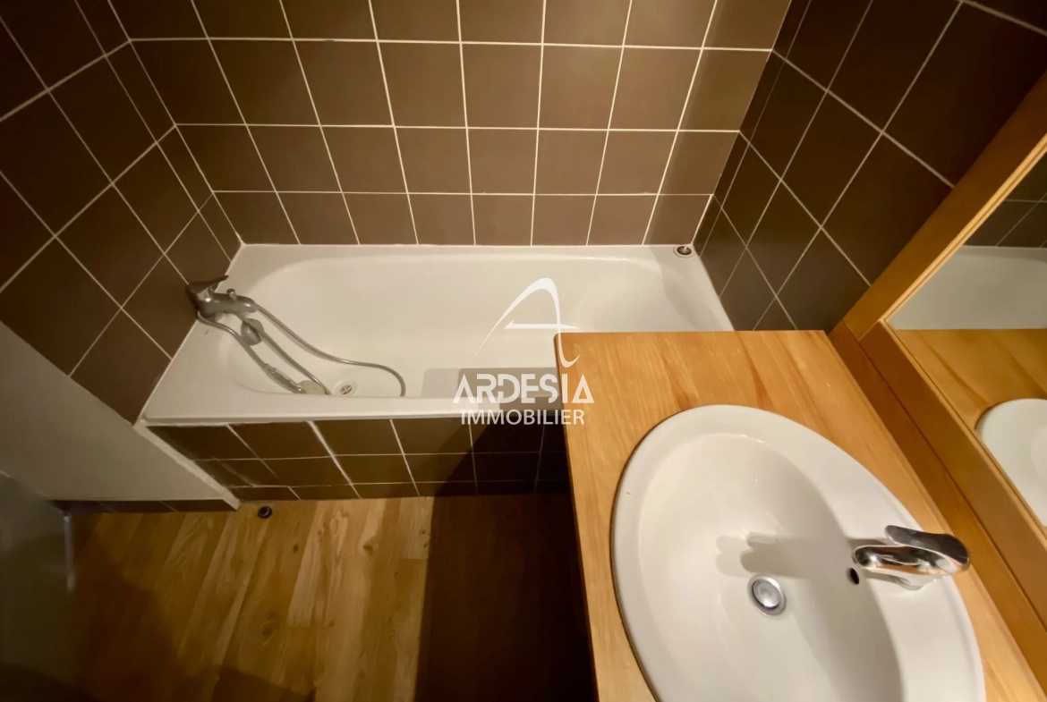 Appartement T2 cabine à vendre à Albiez Montrond, station de ski, vue sur Arves 