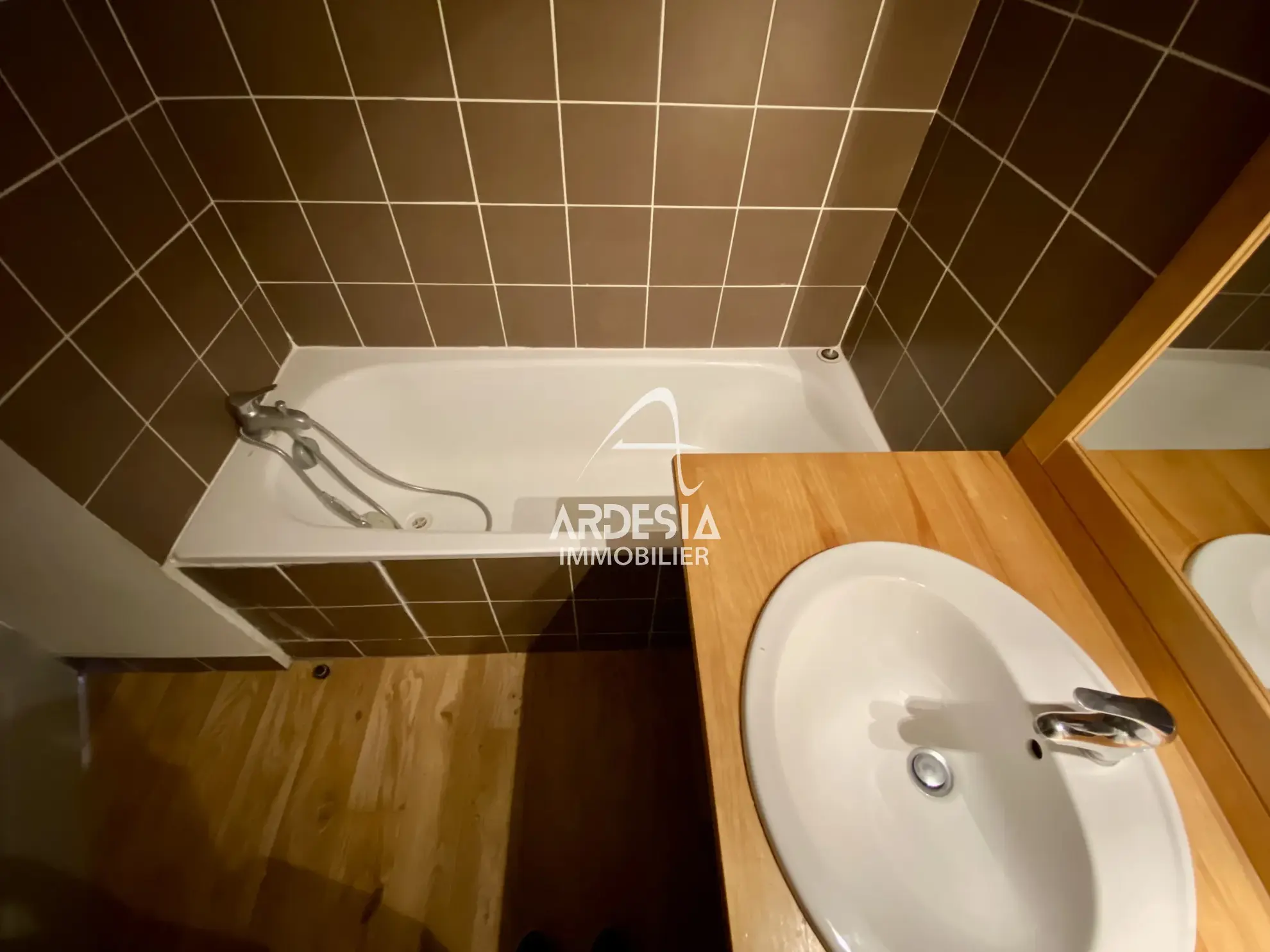 Appartement T2 cabine à vendre à Albiez Montrond, station de ski, vue sur Arves 