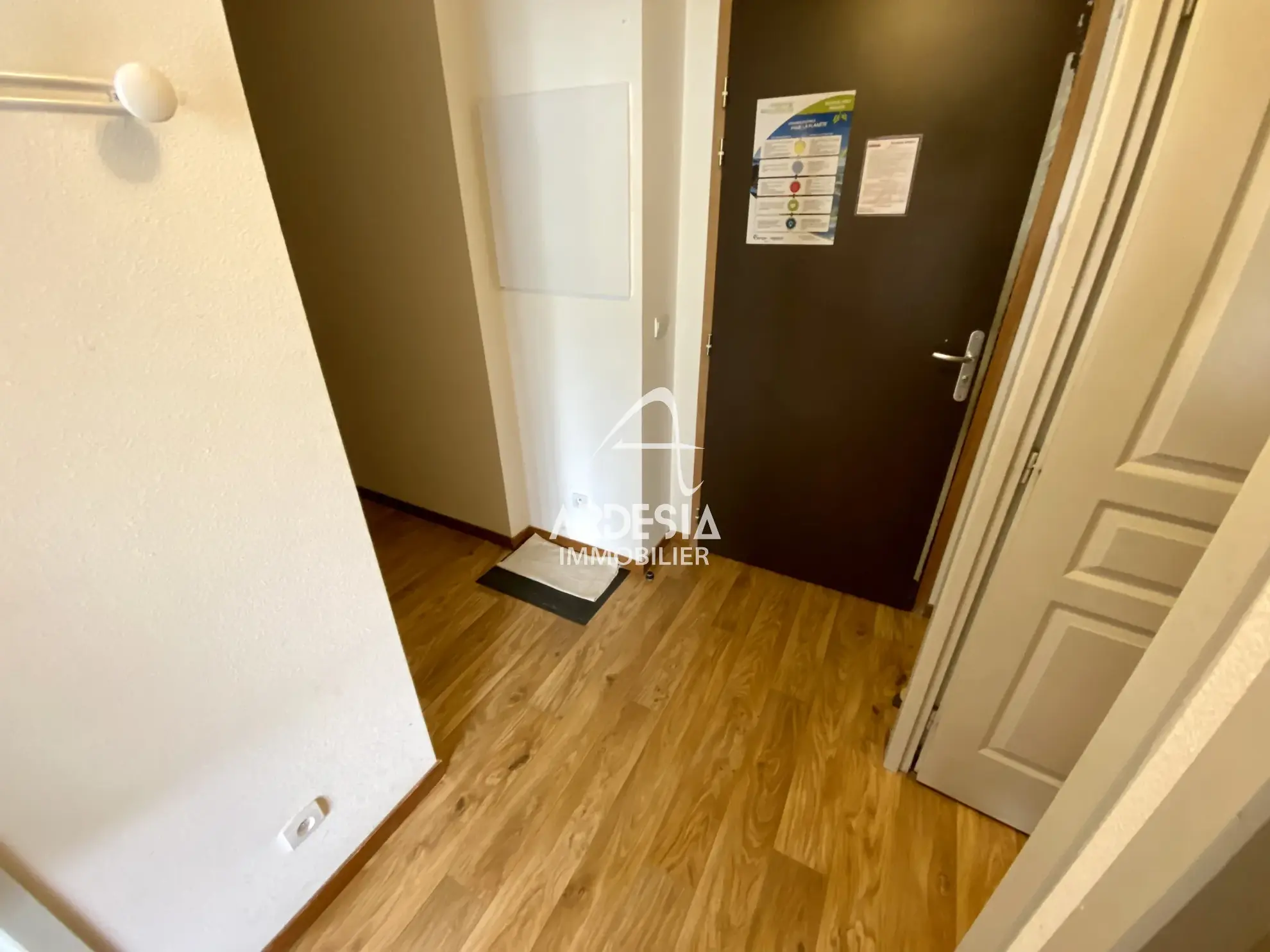 Appartement T2 cabine à vendre à Albiez Montrond, station de ski, vue sur Arves 