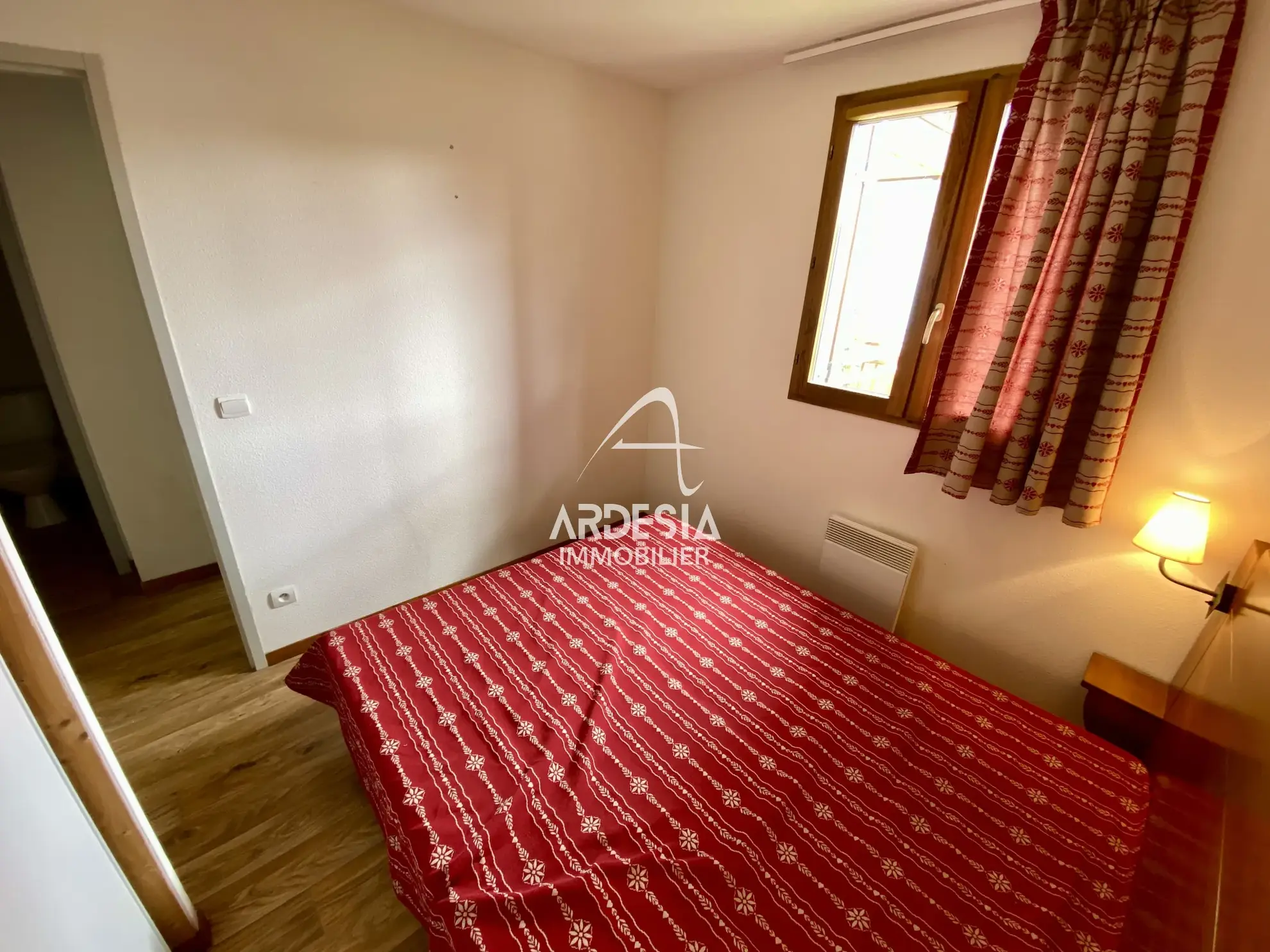 Appartement T2 cabine à vendre à Albiez Montrond, station de ski, vue sur Arves 