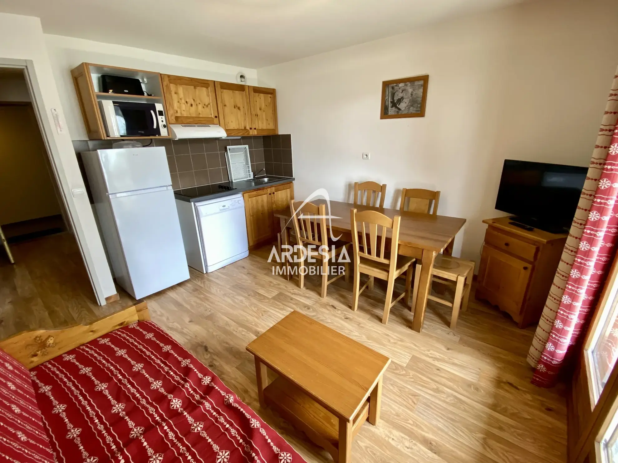 Appartement T2 cabine à vendre à Albiez Montrond, station de ski, vue sur Arves 
