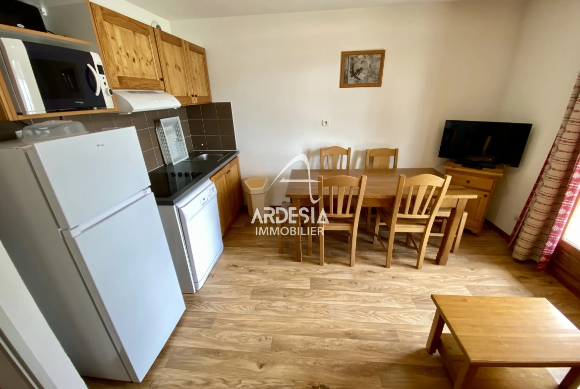 Appartement T2 cabine à vendre à Albiez Montrond, station de ski, vue sur Arves 