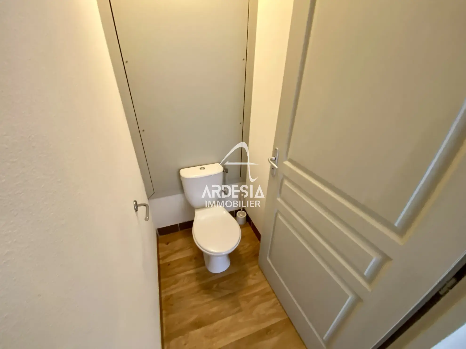 Appartement T2 cabine à vendre à Albiez Montrond, station de ski, vue sur Arves 