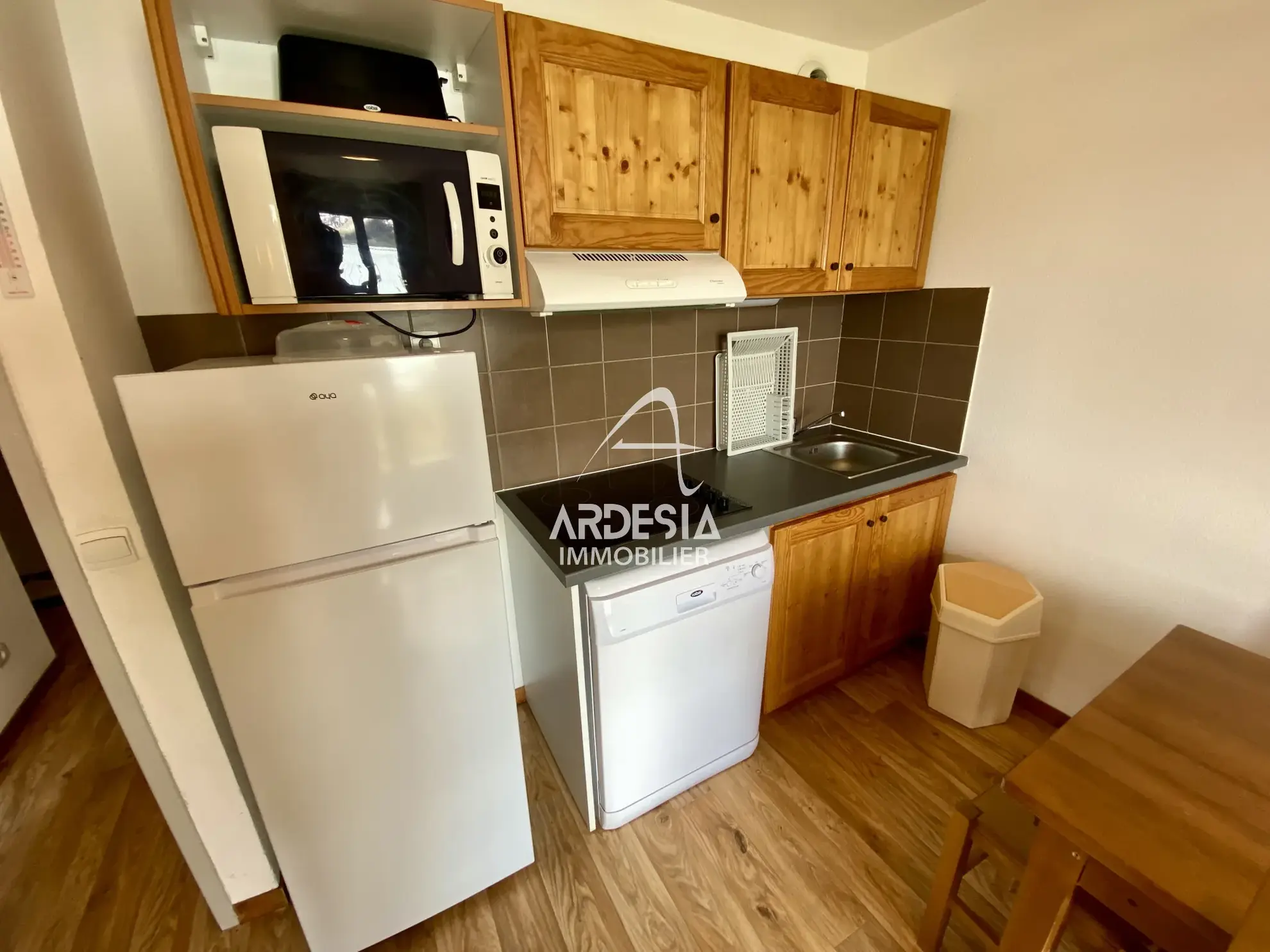 Appartement T2 cabine à vendre à Albiez Montrond, station de ski, vue sur Arves 