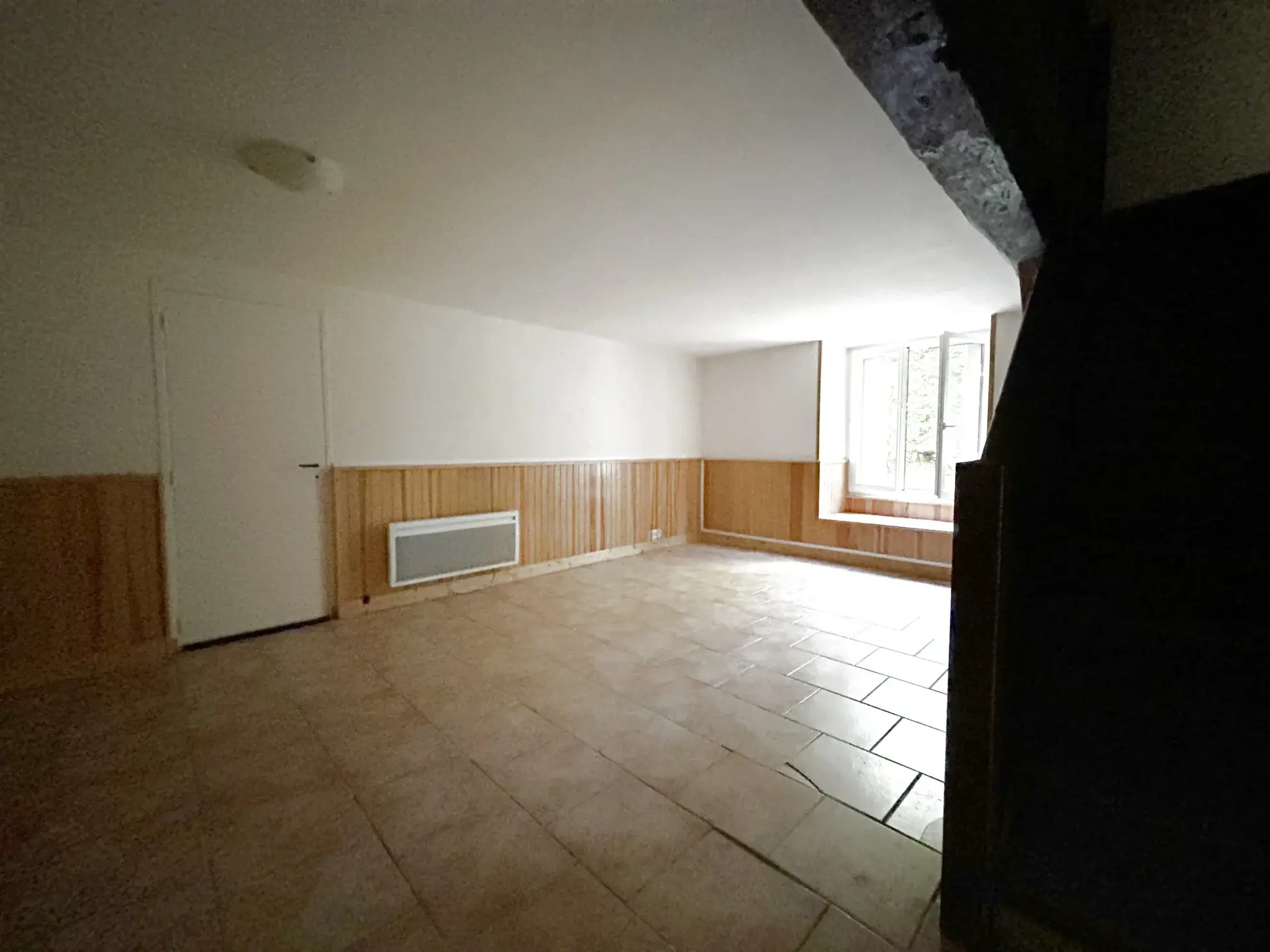 Maison spacieuse de 125 m² avec grange attenante en Périgord Vert 