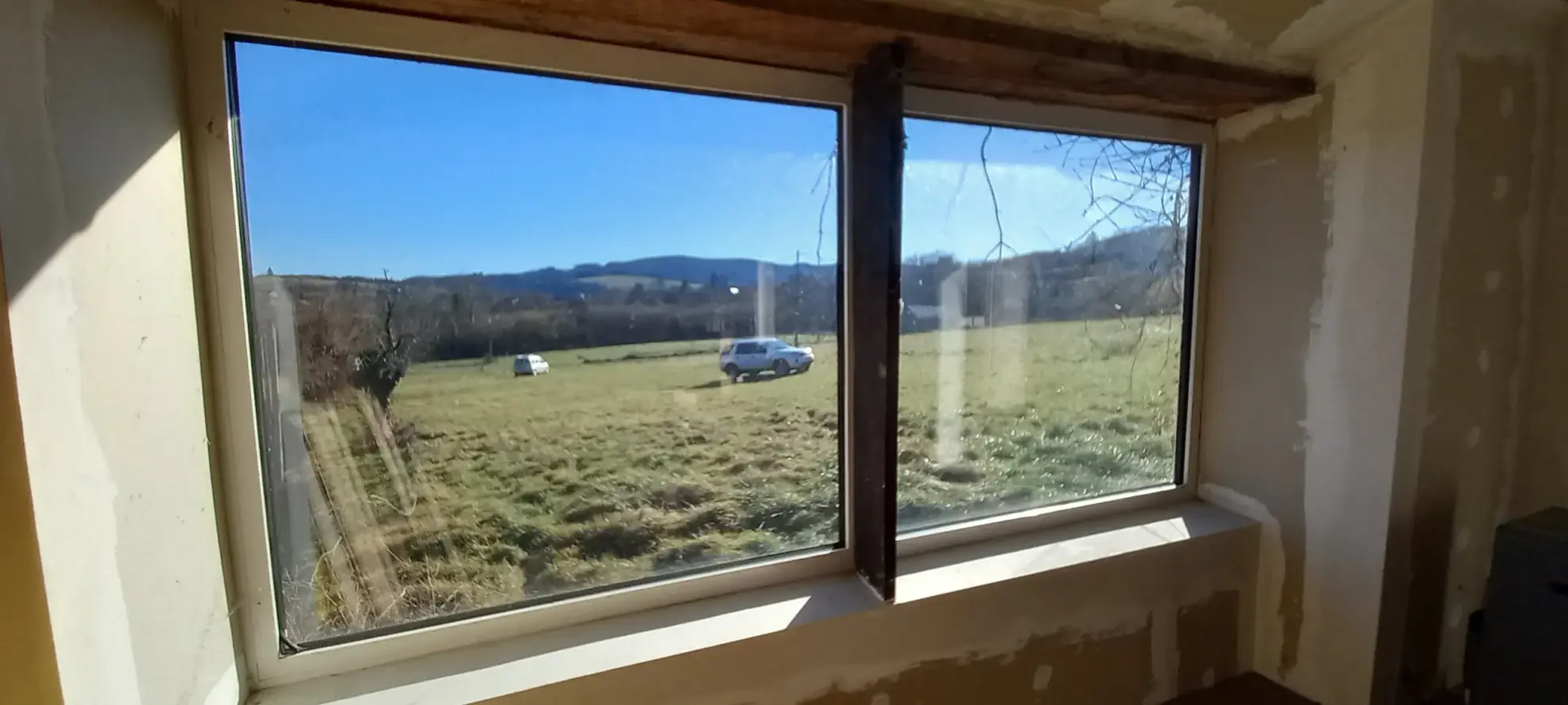 Maison en pierre à rénover de 146 m² avec grand terrain à Bosmoreau les Mines 