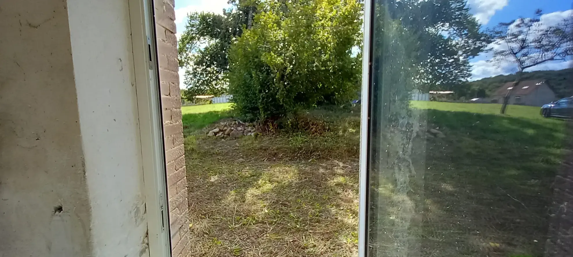 Maison en pierre à rénover de 146 m² avec grand terrain à Bosmoreau les Mines 