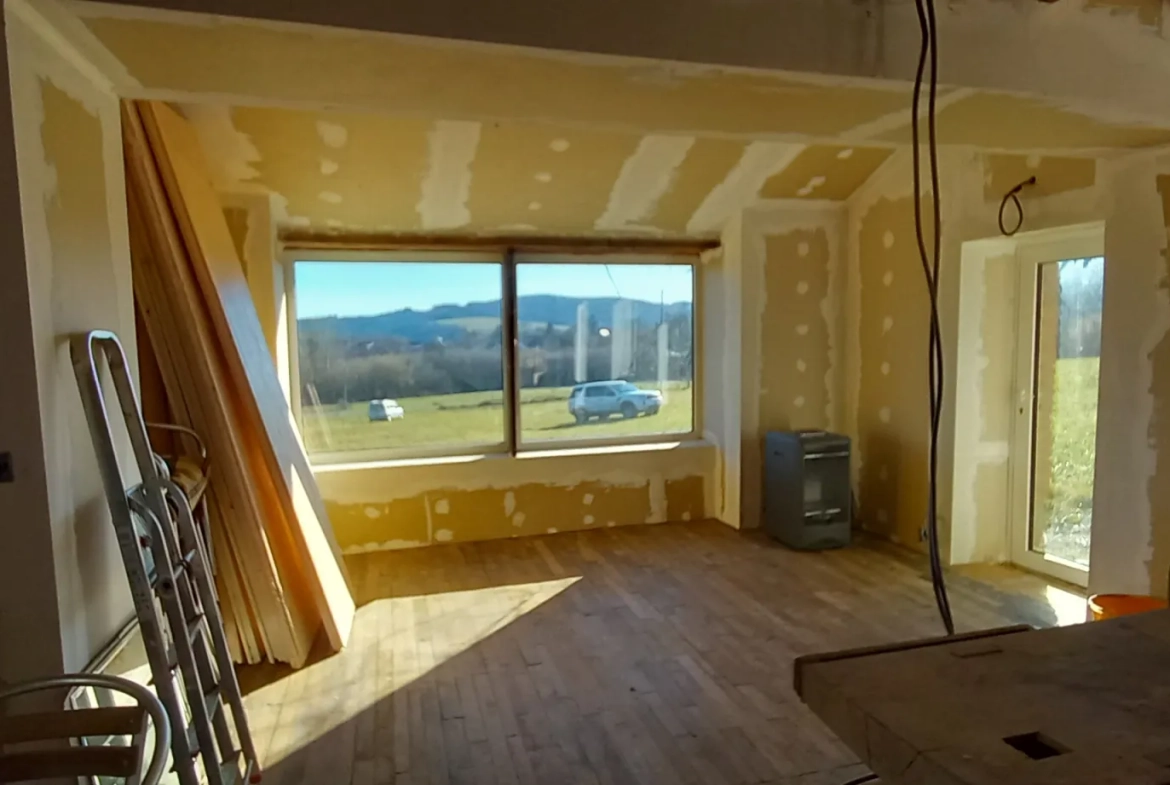 Maison en pierre à rénover de 146 m² avec grand terrain à Bosmoreau les Mines 