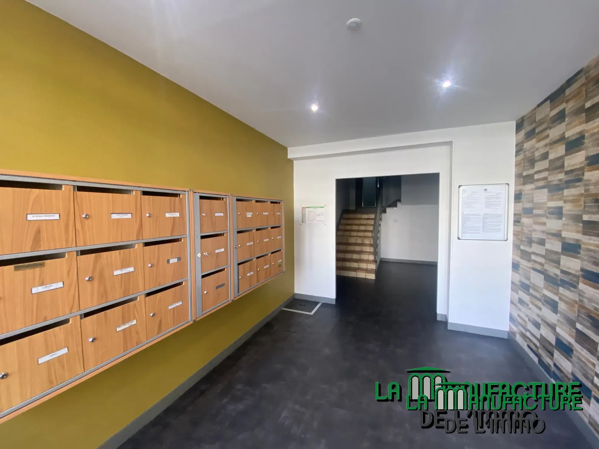 Appartement F3 lumineux à Saint-Étienne avec balcon, cave et parking collectif 