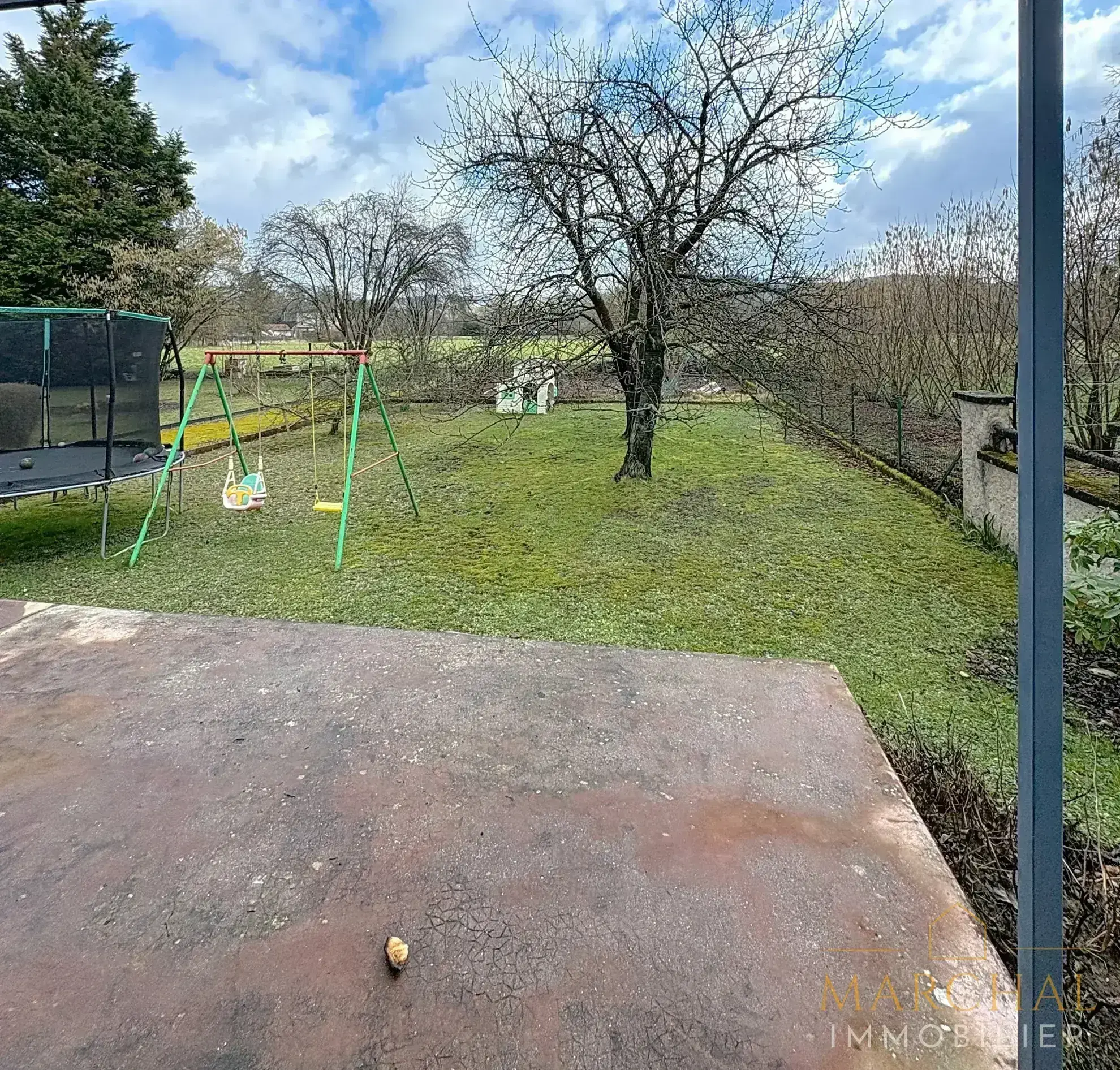 Maison individuelle 4 chambres avec jardin et garage à Ancy-Dornot 