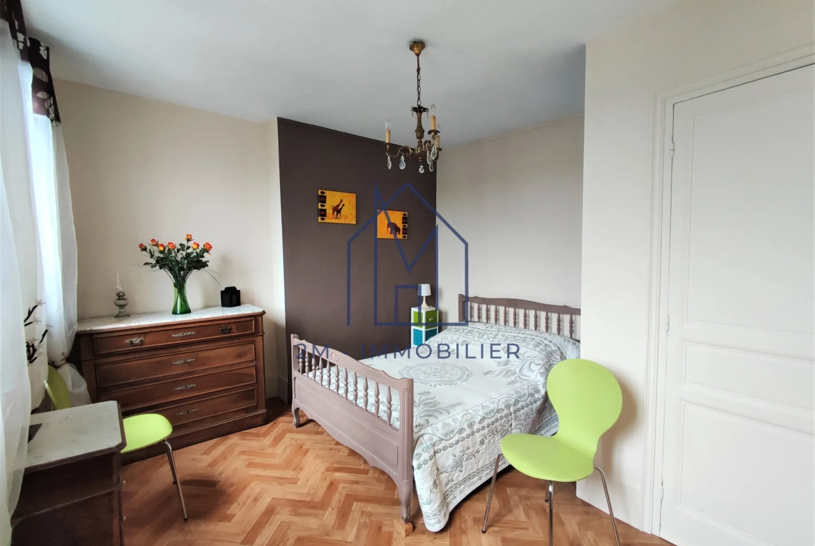 Maison typique du Tréport avec petit extérieur et balcon 