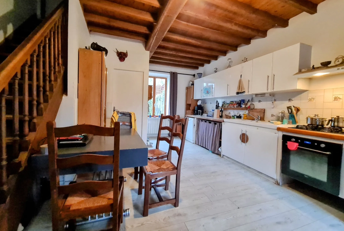 Longère rénovée de 190 m² avec annexes proche La Charité-sur-Loire 