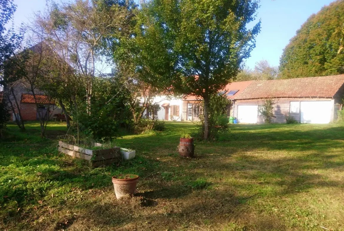 Longère rénovée de 190 m² avec annexes proche La Charité-sur-Loire 