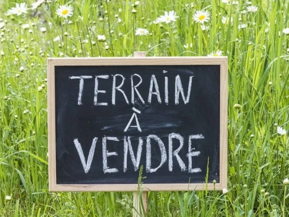 Terrain à bâtir de 4153 m² à Saint Lézer près de Vic-en-Bigorre