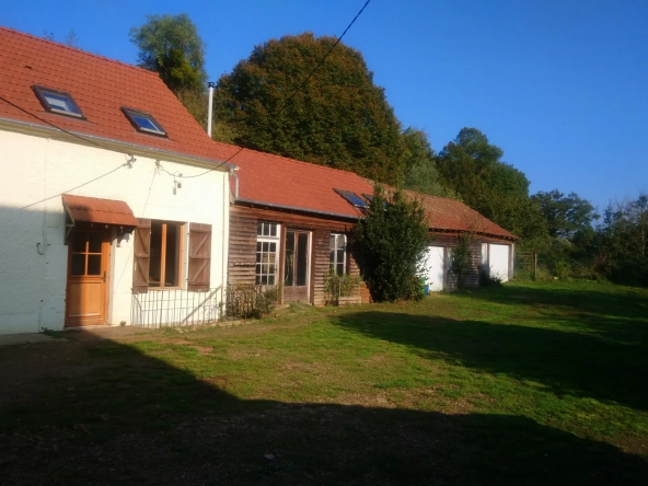 Longère rénovée de 190 m² avec annexes proche La Charité-sur-Loire