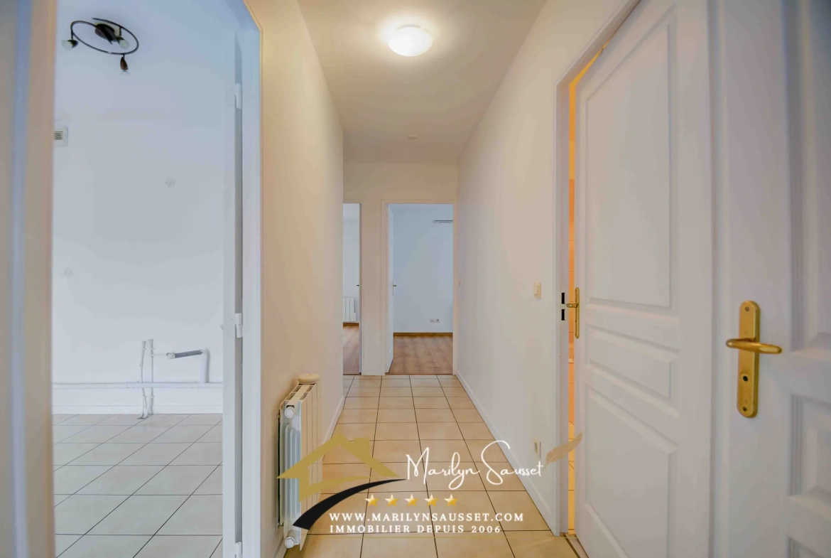 Bel appartement T4 avec terrasse et garage à Villeurbanne - Résidence récente 