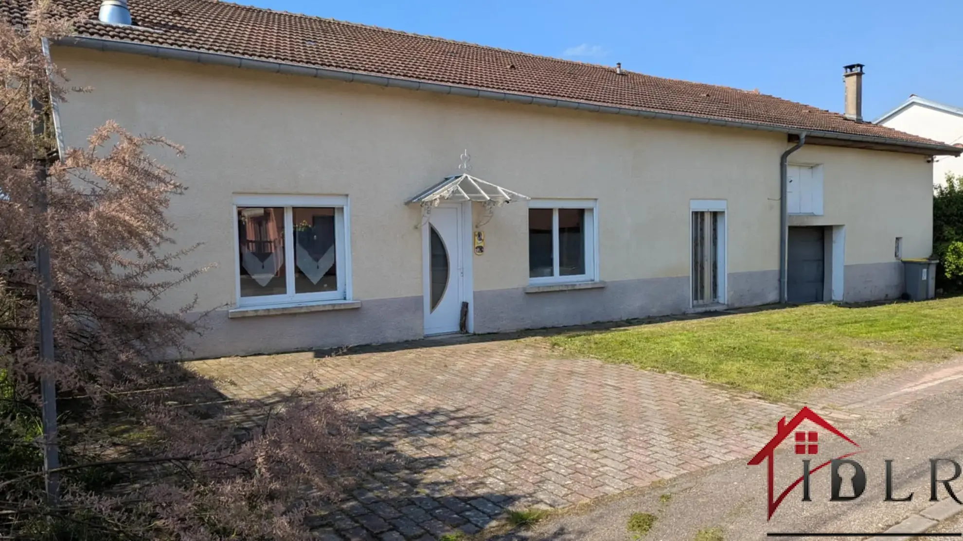 Maison à rénover de 133 m² avec grand terrain à Passavant la Rochère 