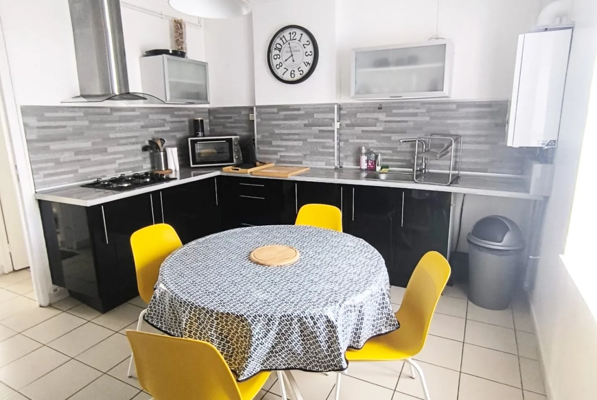 Maison semi-individuelle de 81 m² à Hautmont, idéale investissement ou résidence 