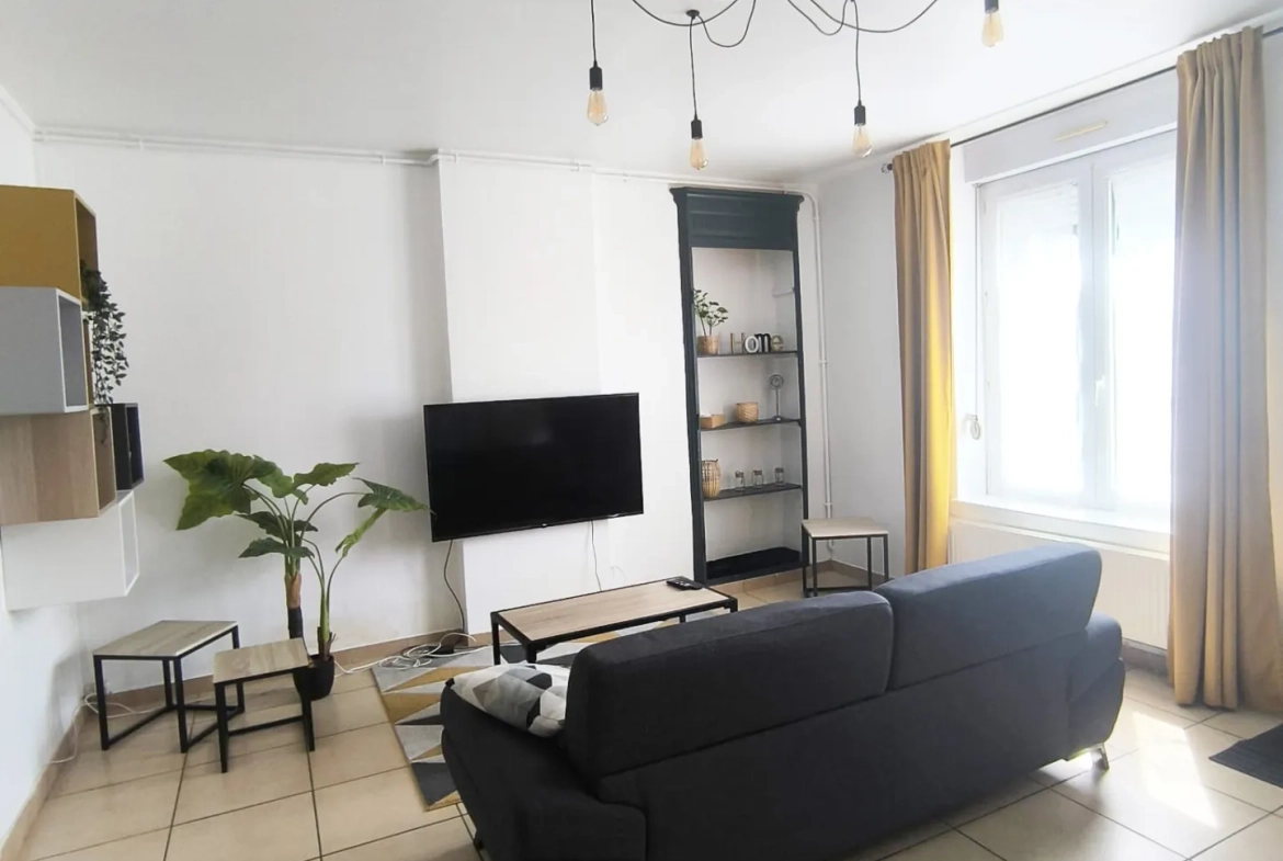 Maison semi-individuelle de 81 m² à Hautmont, idéale investissement ou résidence 