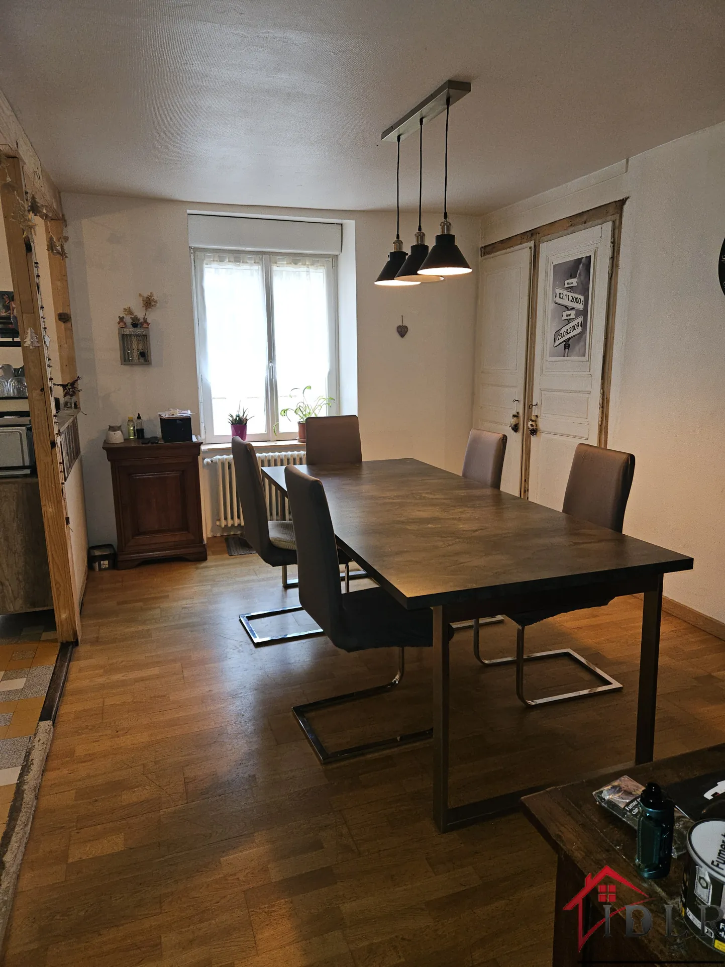 Immeuble mixte à Bourbonne-les-Bains avec commercial et habitation, 200m² 