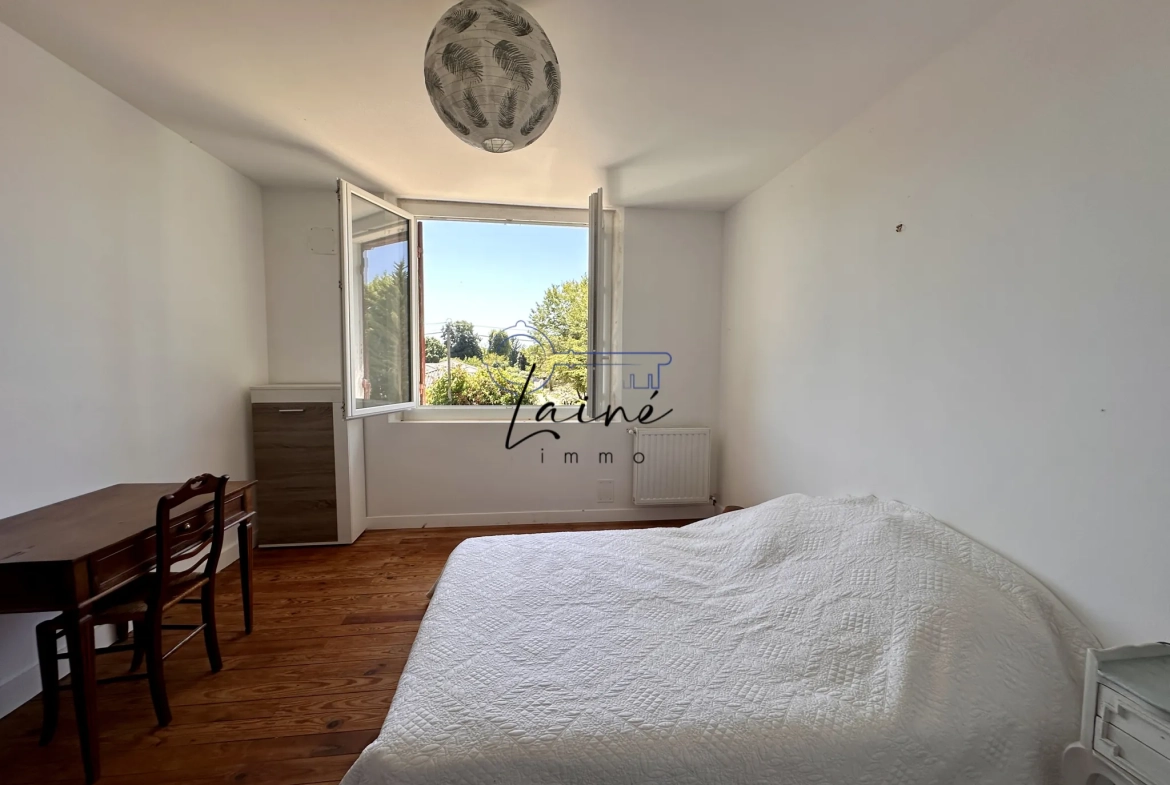 Maison rénovée de 136 m² à Bergerac proche du lac de Pombonne 