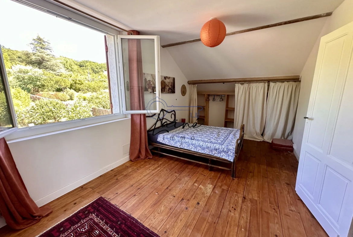 Maison rénovée de 136 m² à Bergerac proche du lac de Pombonne 